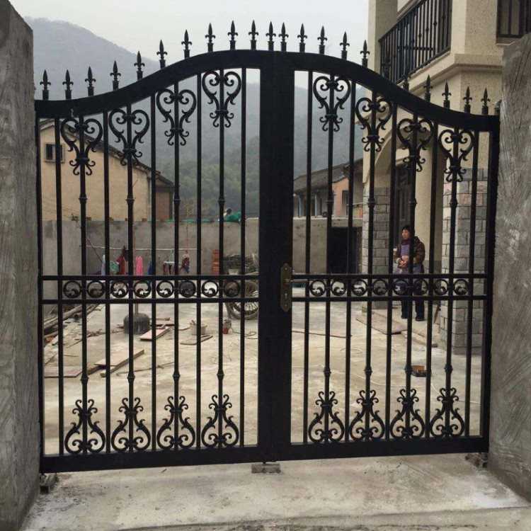 726rumb-2020510-eb45y.jpg 726rumb-2020510-eb45y.jpg