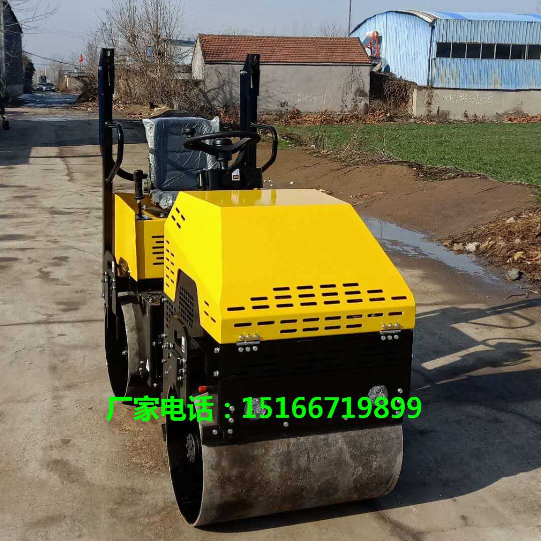 全液压一吨震动压路机 (4).jpg 全液压一吨震动压路机 (4).jpg