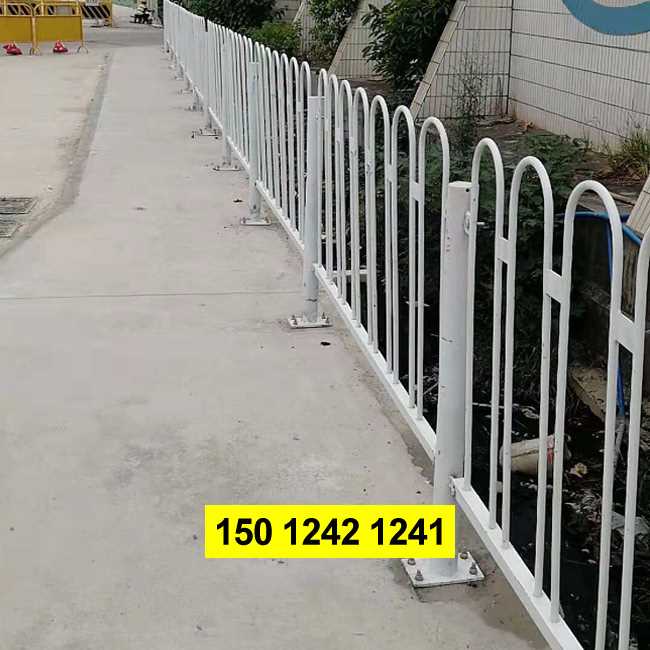 市政公路护栏15.jpg 市政公路护栏15.jpg