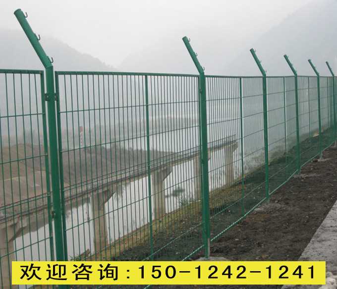 围墙锌钢栅栏80.jpg 围墙锌钢栅栏80.jpg