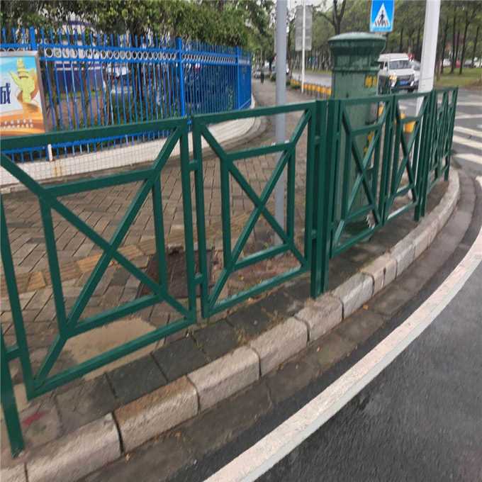 护栏34726.jpg 护栏34726.jpg