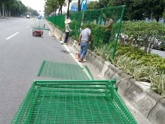 绿化带护栏35.jpg 绿化带护栏35.jpg