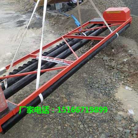 三辊轴摊铺机 (3)_副本.jpg 三辊轴摊铺机 (3)_副本.jpg