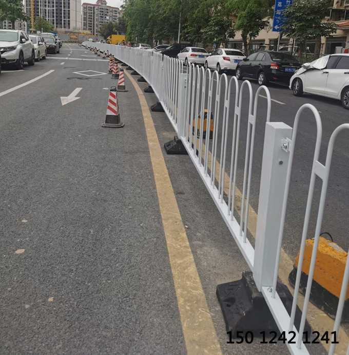 市政护栏151744.jpg 市政护栏151744.jpg