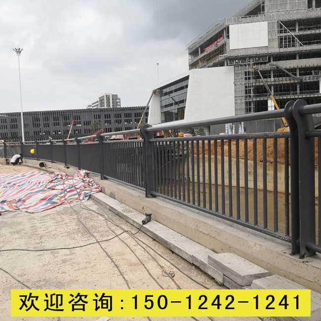 围墙锌钢栅栏78585.jpg 围墙锌钢栅栏78585.jpg