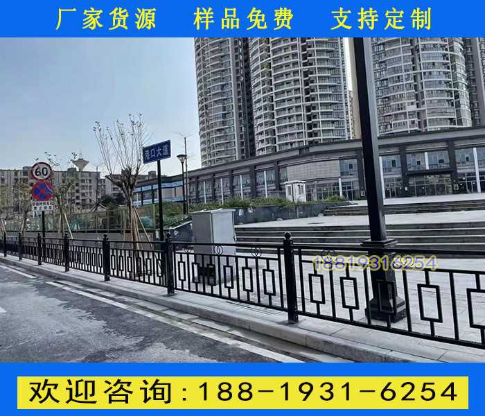 深圳新款路侧护栏.jpg 深圳新款路侧护栏.jpg