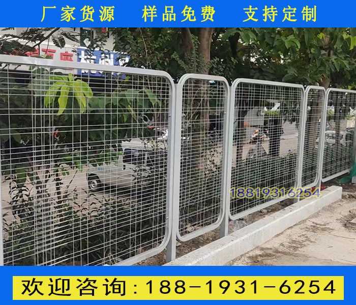 深圳路中网状护栏1.jpg 深圳路中网状护栏1.jpg