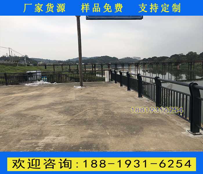 黑色三横管护栏.jpg 黑色三横管护栏.jpg