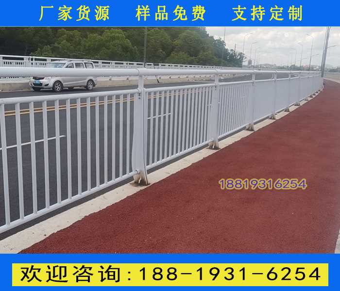 桥梁人行道护栏.jpg 桥梁人行道护栏.jpg