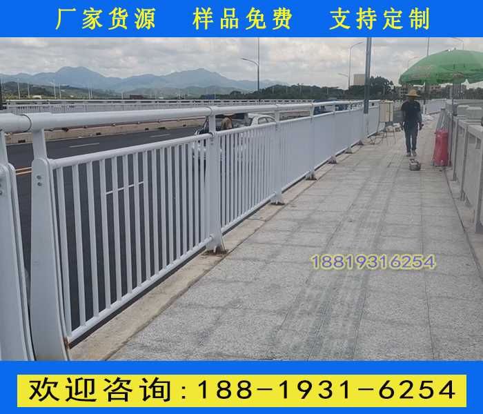 桥梁防撞栏杆.jpg 桥梁防撞栏杆.jpg