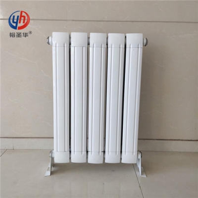UR3004-300钢铝复合散热器散热量