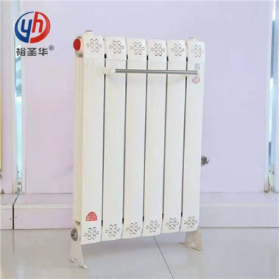 UR3002-300钢铝复合暖气片构造