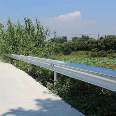 肇庆乡镇公路喷塑护栏 国道W防撞板 阳江波形梁钢护栏批发