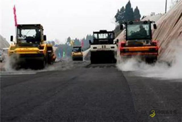 【建筑通】沥青路面的施工工艺 中国沥青网，sinoasphalt.com