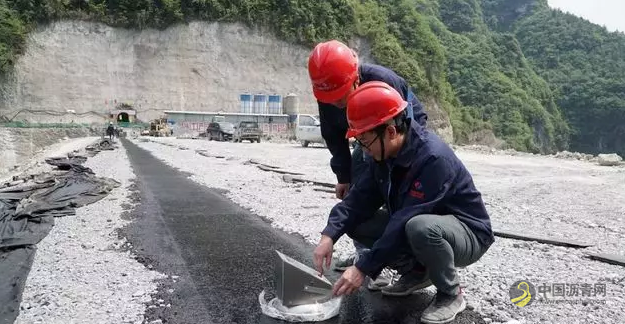 啥是水工沥青？ 中国沥青网，sinoasphalt.com