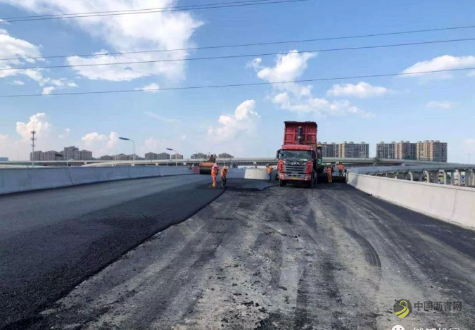 关于沥青混凝土路面施工，第6个问题你一定常常遇到！ 中国沥青网，sinoasphalt.com
