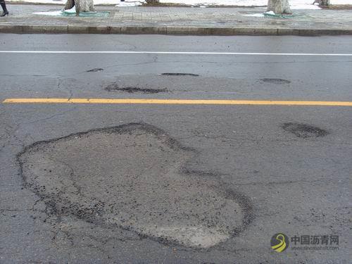 沥青混凝土因什么而损害？ 中国沥青网，sinoasphalt.com