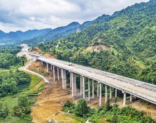 湖北：恩施年内两段高速通车，机场迁建工程启动 中国沥青网，sinoasphalt.com
