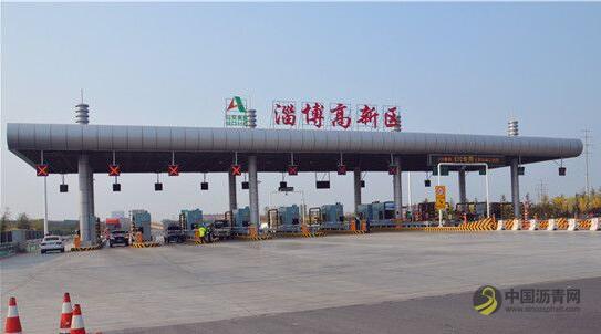 山东：淄博高新区两大高速公路出入口绿化工程竣工 中国沥青网，sinoasphalt.com