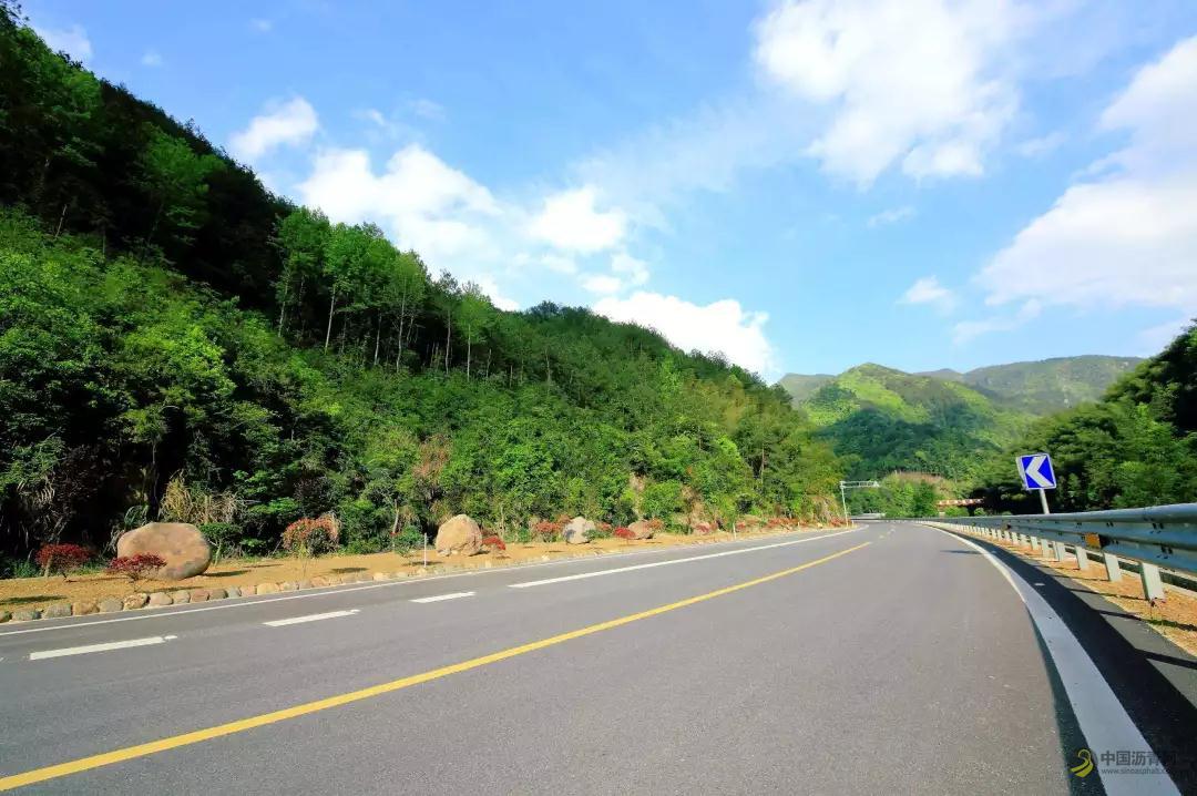 浅谈SMA改性沥青路面施工技术 沥青网，sinoasphalt.com