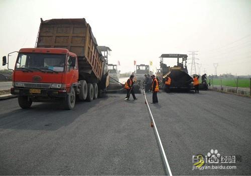热拌沥青道路面层施工技术详解 沥青网，sinoasphalt.com