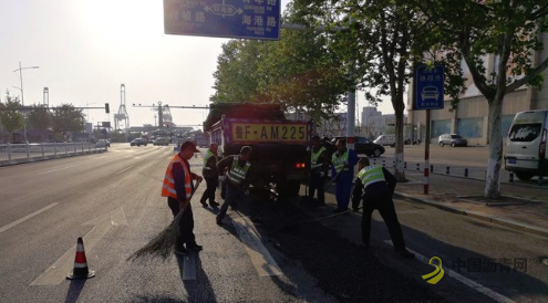 烟台市政道路维修进行中,目前已修沥青道路4.3万平米 沥青网，sinoasphalt.com