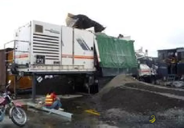 城市道路泡沫沥青厂拌冷再生施工工法及工程实例 沥青网，sinoasphalt.com