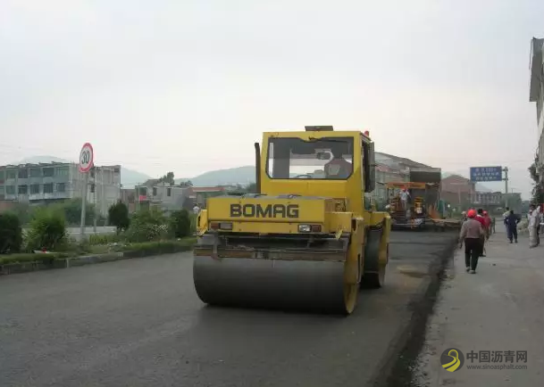 城市道路泡沫沥青厂拌冷再生施工工法及工程实例 沥青网，sinoasphalt.com