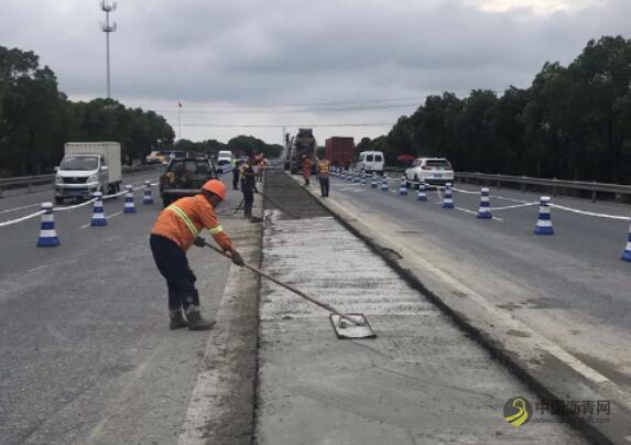 [浙江]海宁市22个交通事故改造点施工全面铺开 沥青网，sinoasphalt.com