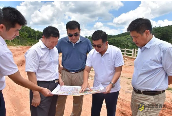 [海南]林东深入屯昌调研省道S303改造项目 沥青网，sinoasphalt.com