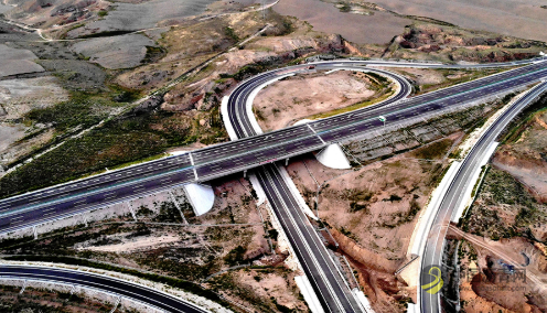 京藏高速公路金积至桃山段通车试运行 沥青网，sinoasphalt.com