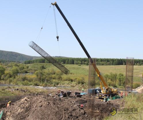 [内蒙古]308省道伊尔施至柴桥公路建设项目正在紧张施工中 沥青网，sinoasphalt.com