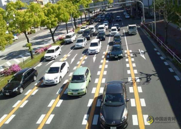 日本城市道路细节：柏油路面看不到坑坑洼洼 沥青网，sinoasphalt.com