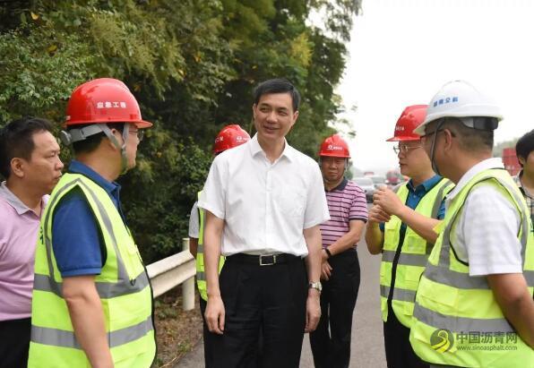 [湖南]周海兵调研取消高速公路省界收费站和南益高速公路项目建设进展情况 沥青网，sinoasphalt.com