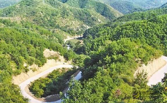 青龙花厂峪村新修的“富民路”9月底将通车 沥青网，sinoasphalt.com