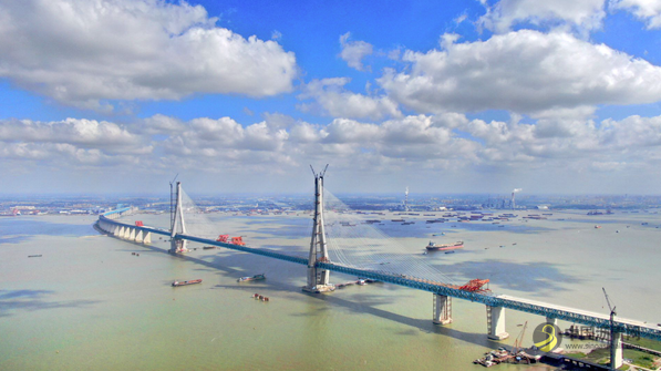 主跨超千米 沪通长江大桥预计明年6月通车 沥青网，sinoasphalt.com