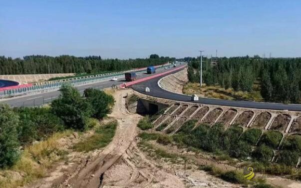 [河北]大广高速任丘北互通主体工程提前完成 沥青网，sinoasphalt.com