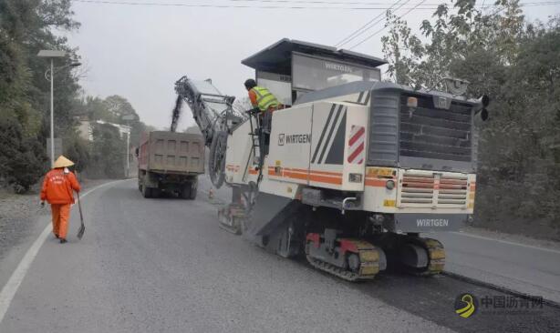 巢湖市境内3条省道部分路段进行半封闭维修 沥青网，sinoasphalt.com