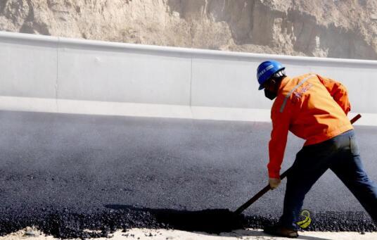 香丽高速尼史益松至小中甸段有望年底通车 沥青网，sinoasphalt.com