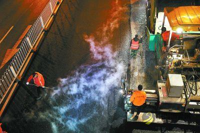 两广路4.2公里路段完成主路大修 新铺沥青路面瞧不见