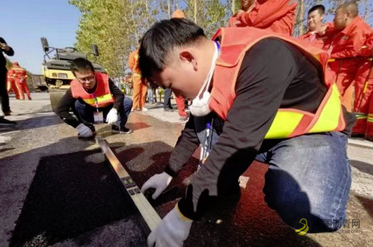 江西55名公路“工匠”“比武”亮绝活 沥青网，sinoasphalt.com