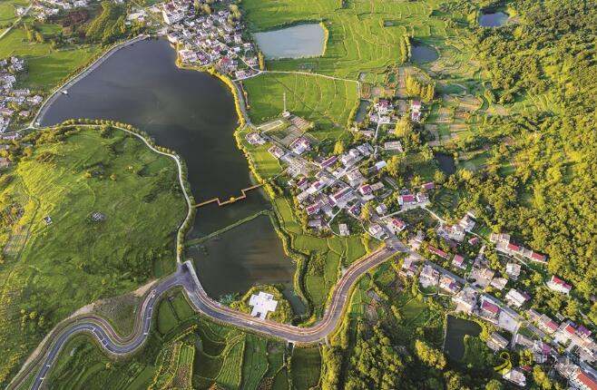 [安徽]合肥市高质量推进农村公路建设 助力乡村振兴和精准脱贫 沥青网，sinoasphalt.com