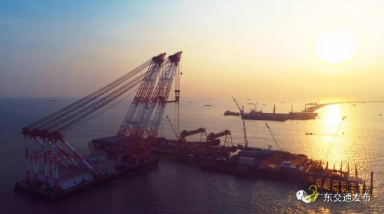 [广东]深中通道1800吨“钢铁巨人”扎根伶仃洋 沥青网，sinoasphalt.com
