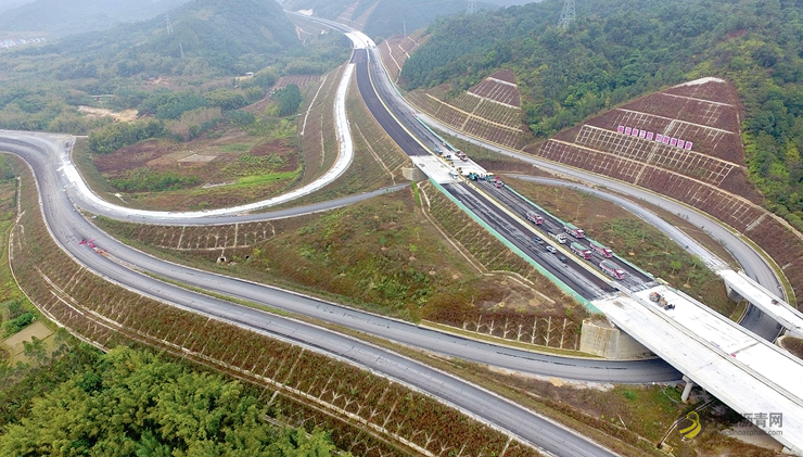 龙门农民踊跃加入惠清高速建设：赚钱事小交通事大 沥青网，sinoasphalt.com
