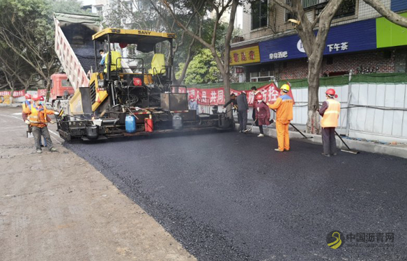 【花开天府 复工提速】乐山滨河路综合整治进入攻坚阶段 有望4月底通车 沥青网，sinoasphalt.com