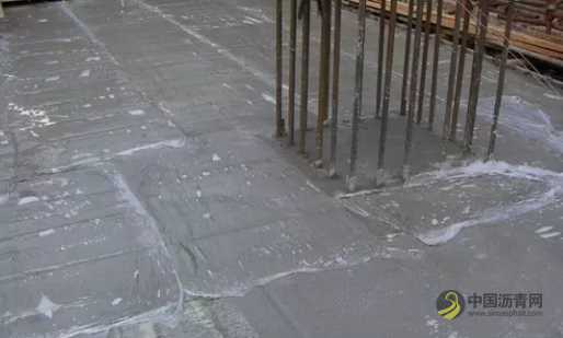 混凝土浇水养护的七大常见误区 沥青网，sinoasphalt.com