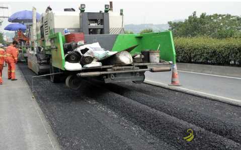 巢湖采用沥青就地热再生新工艺维修养护公路 沥青网，sinoasphalt.com
