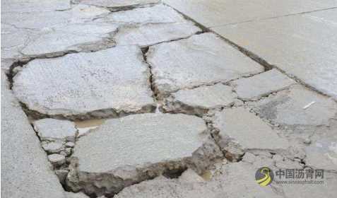 高速主路都是沥青路面，为何收费站会用水泥路面？ 沥青网，sinoasphalt.com