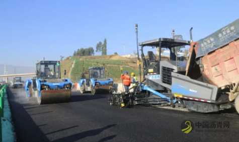 全球首条无人驾驶机械铺筑沥青的高速公路，就是它！ 沥青网，sinoasphalt.com