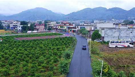兴文县下同路改造工程进入沥青铺设阶段 沥青网,sinoasphalt.com